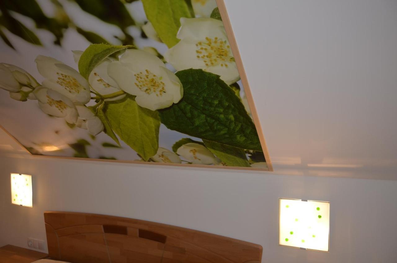 Ferien Am Talhof Hotel Sankt Urban Екстериор снимка